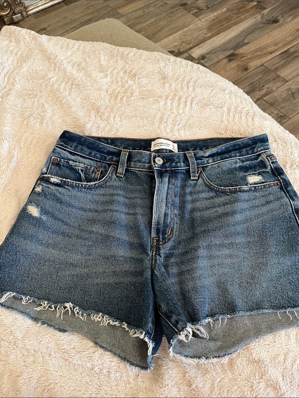 Abercrombie & Fitch Distressed  mid rise boyfriend Denim Jean Shorts